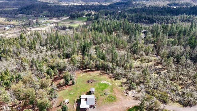509 Derby Road, Eagle Point, OR 97524