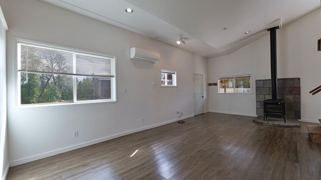 509 Derby Road, Eagle Point, OR 97524