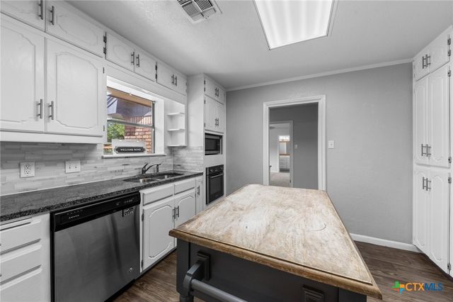 5955 Gavin Ridge Road, Belton, TX 76513