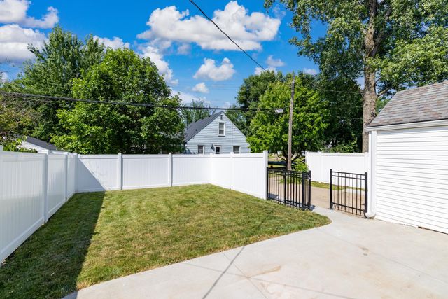 5904 Minnetonka Boulevard, Saint Louis Park, MN 55416