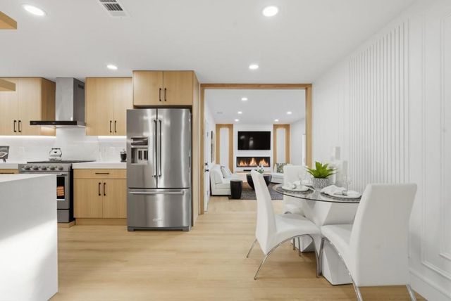 1497 Meadow Glen Way, San Jose, CA 95121