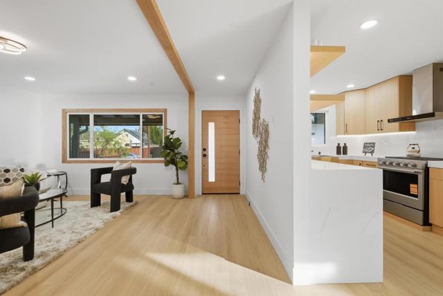 1497 Meadow Glen Way, San Jose, CA 95121