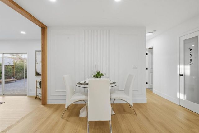 1497 Meadow Glen Way, San Jose, CA 95121