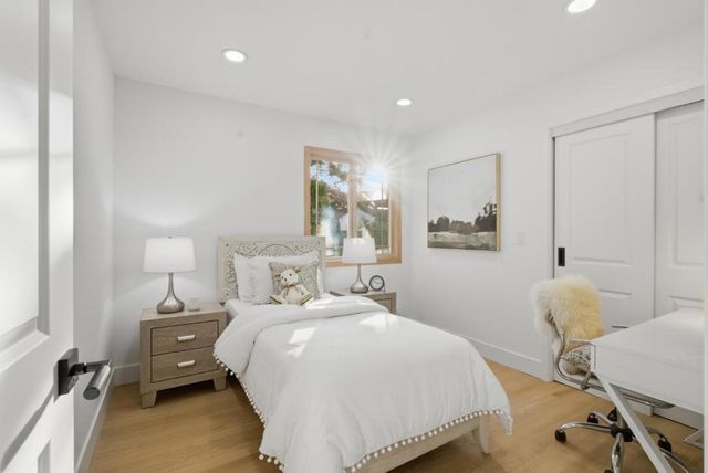 1497 Meadow Glen Way, San Jose, CA 95121