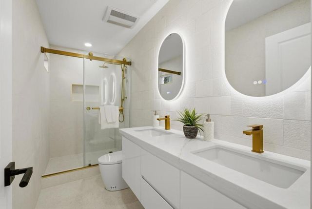 1497 Meadow Glen Way, San Jose, CA 95121