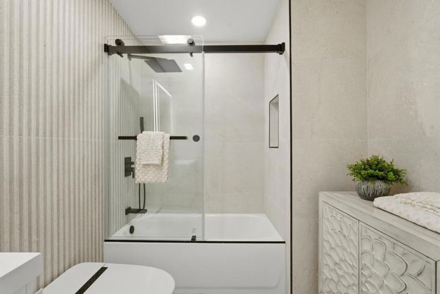 1497 Meadow Glen Way, San Jose, CA 95121