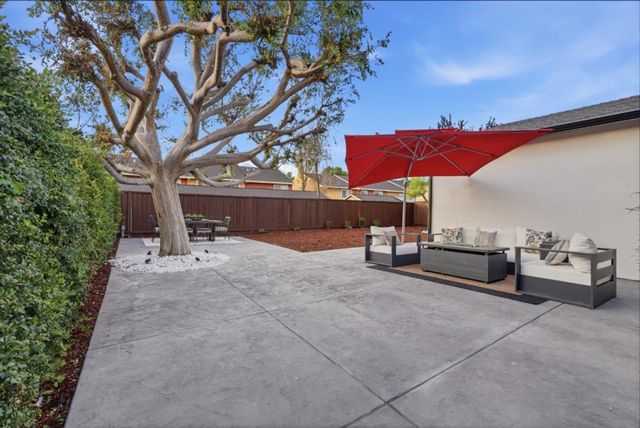 1497 Meadow Glen Way, San Jose, CA 95121