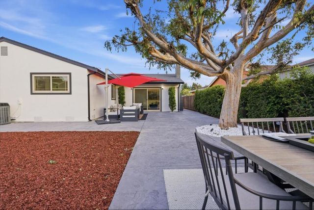 1497 Meadow Glen Way, San Jose, CA 95121