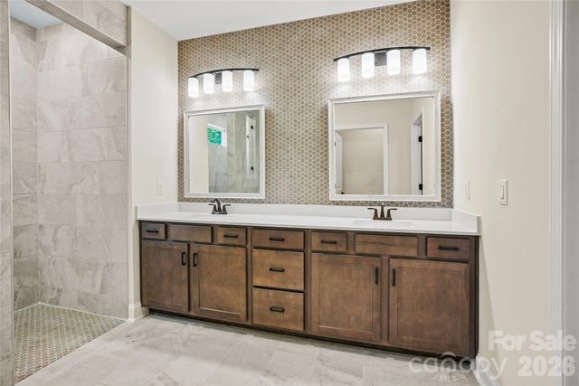 2735 Peak Court, Belmont, NC 28012