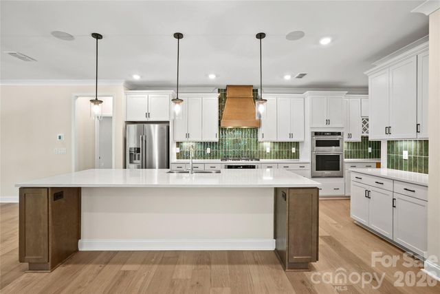 2735 Peak Court, Belmont, NC 28012