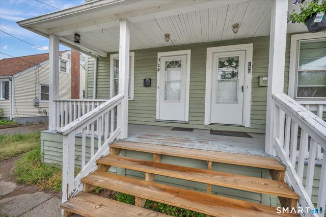 128-130 Sisson Street 2, East Hartford, CT 06118