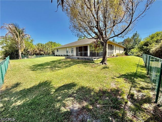 711 Sawyer ST, Lehigh Acres, FL 33974