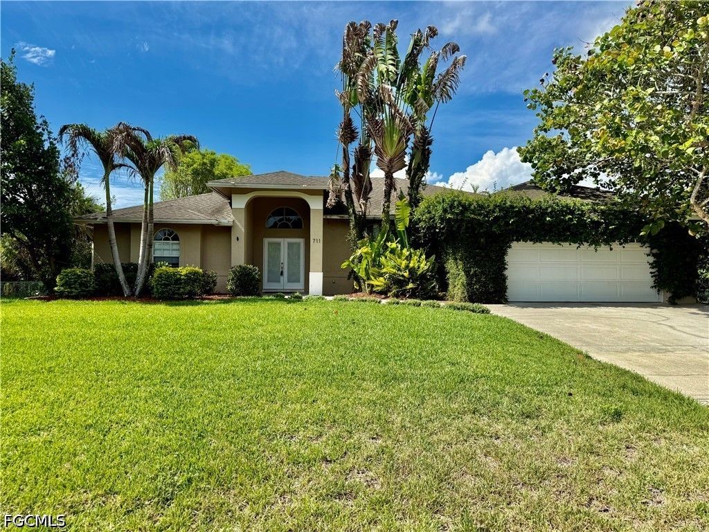 711 Sawyer ST, Lehigh Acres, FL 33974