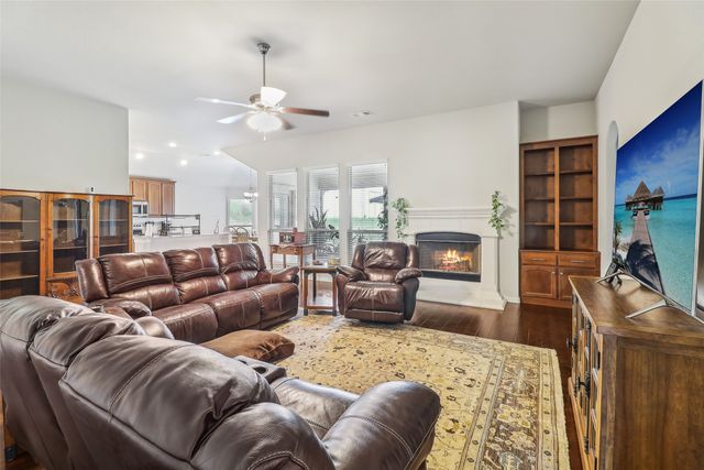 7203 Veal Station Road, Weatherford, TX 76085