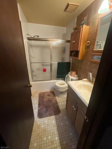 2212 Oakwood Ln, Waterford Twp., NJ 08004