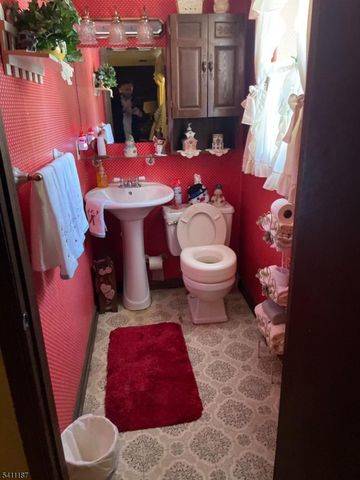 2212 Oakwood Ln, Waterford Twp., NJ 08004