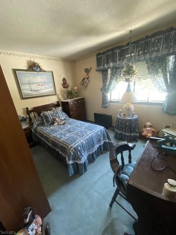 2212 Oakwood Ln, Waterford Twp., NJ 08004