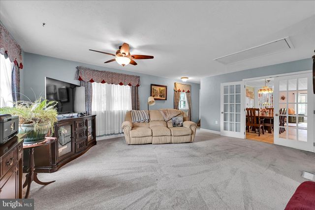 6315 BLUE FLAG AVE, Harrisburg, PA 17112