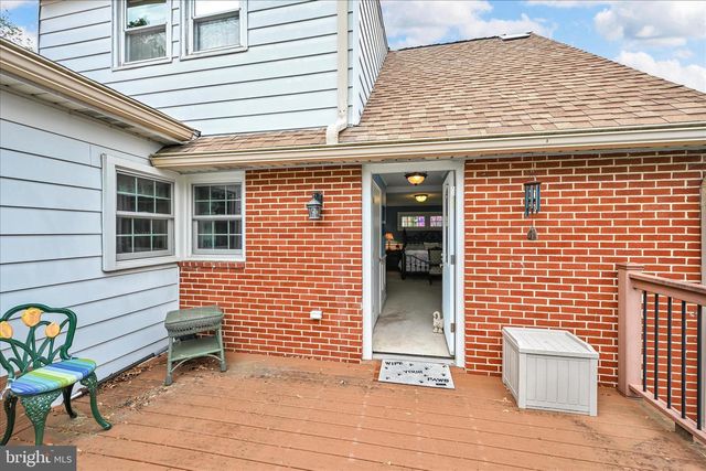 6315 BLUE FLAG AVE, Harrisburg, PA 17112