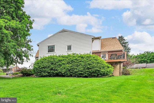 6315 BLUE FLAG AVE, Harrisburg, PA 17112