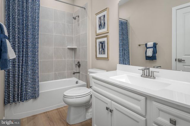 1424 RECIFE CT, Martinsburg, WV 25403