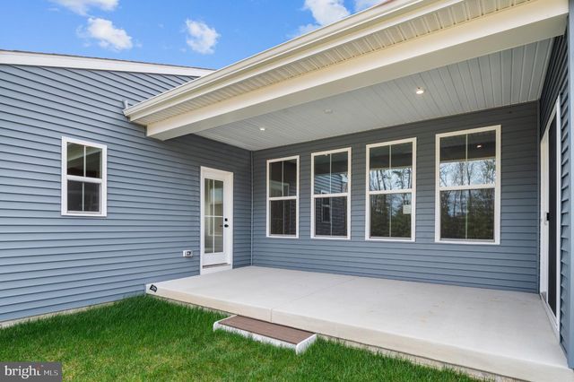1424 RECIFE CT, Martinsburg, WV 25403