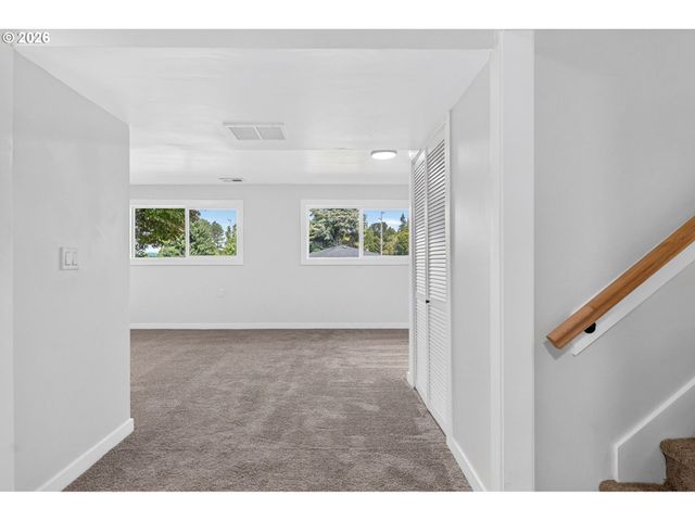 16006 Ne MORRIS Ct, Portland, OR 97230
