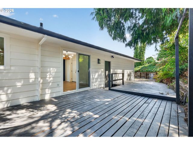 16006 Ne MORRIS Ct, Portland, OR 97230
