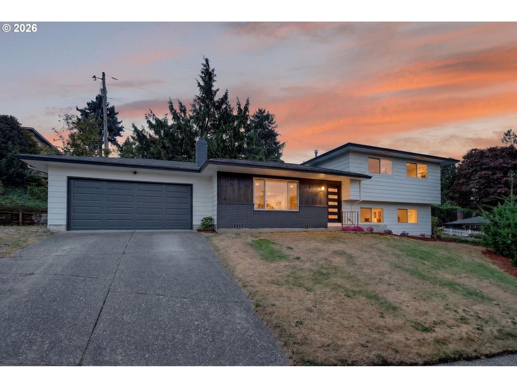 16006 Ne MORRIS Ct, Portland, OR 97230