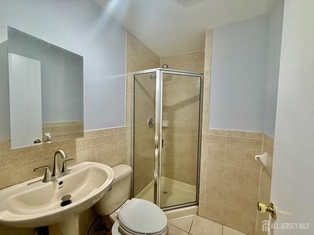 1404 Edison Glen Terrace, Edison, NJ 08837