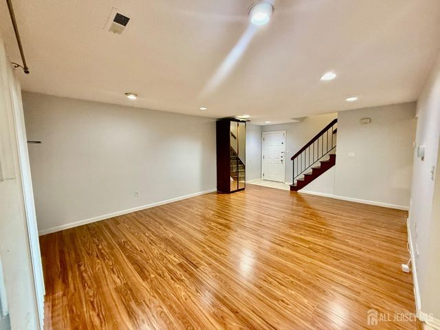 1404 Edison Glen Terrace, Edison, NJ 08837