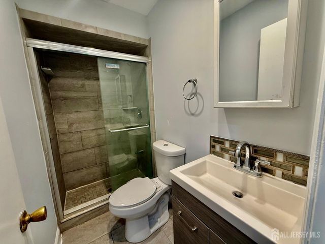 1404 Edison Glen Terrace, Edison, NJ 08837