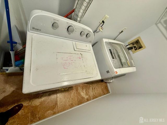 1404 Edison Glen Terrace, Edison, NJ 08837