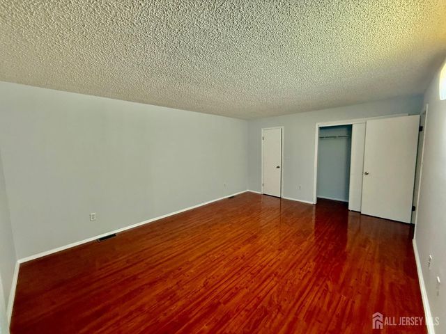 1404 Edison Glen Terrace, Edison, NJ 08837