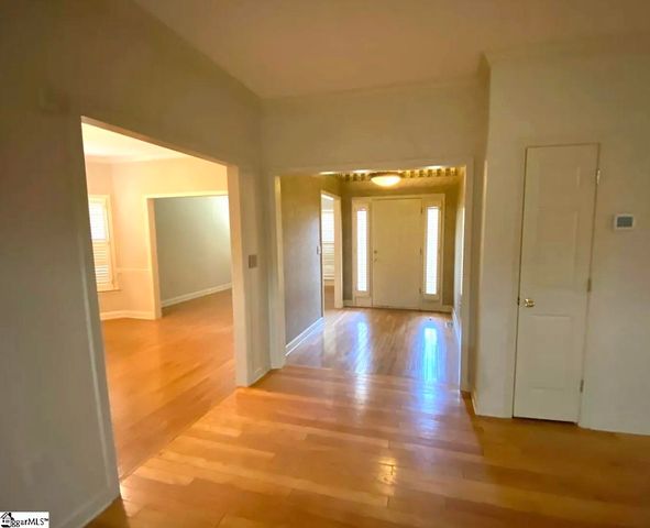 106 Plum Creek Lane, Greenville, SC 29607