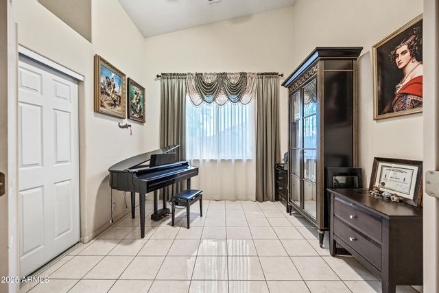 5960 W VIA MONTOYA Drive, Glendale, AZ 85310