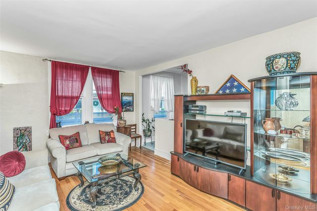 185 Atlantic Avenue A3, Lynbrook, NY 11563