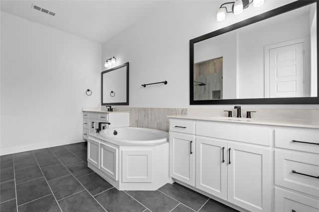 1320 English Setter Drive, Arlington, TX 76005