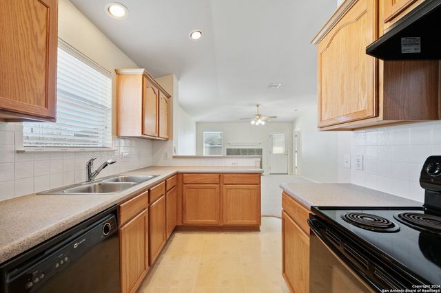 9002 GALLOP CHASE, San Antonio, TX 78254