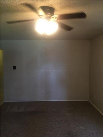 4706 Sandage Avenue, Fort Worth, TX 76115