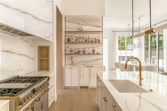 9102 Bluff Hollow Court, Dallas, TX 75220