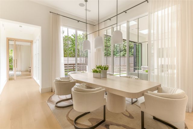 9102 Bluff Hollow Court, Dallas, TX 75220