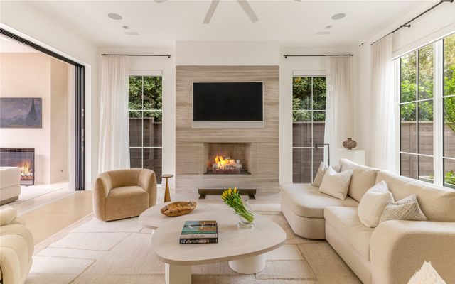 9102 Bluff Hollow Court, Dallas, TX 75220