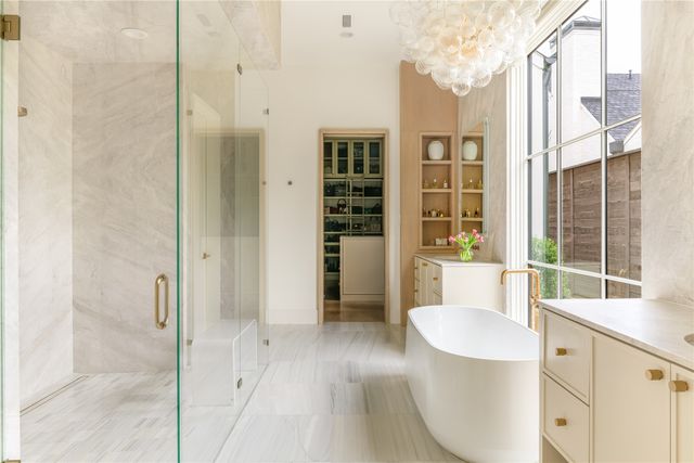 9102 Bluff Hollow Court, Dallas, TX 75220