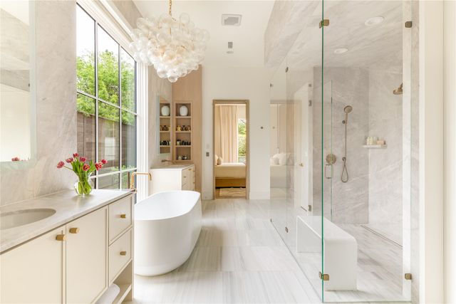 9102 Bluff Hollow Court, Dallas, TX 75220