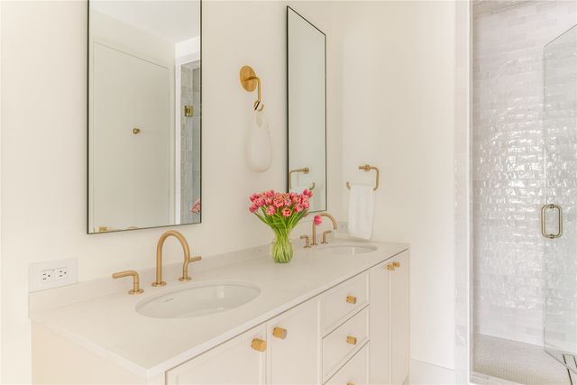 9102 Bluff Hollow Court, Dallas, TX 75220