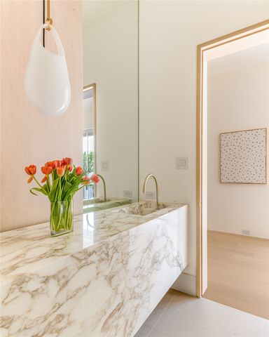 9102 Bluff Hollow Court, Dallas, TX 75220