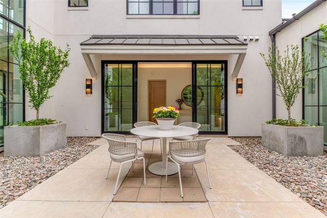 9102 Bluff Hollow Court, Dallas, TX 75220