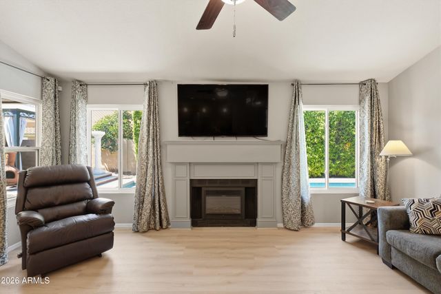1580 W KENT Drive, Chandler, AZ 85224