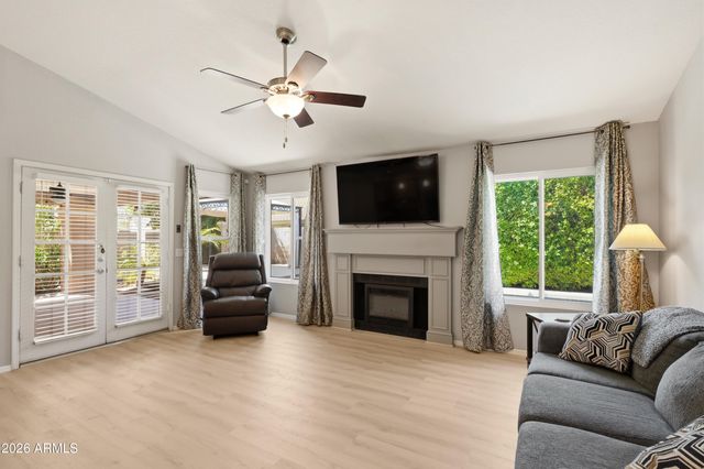 1580 W KENT Drive, Chandler, AZ 85224